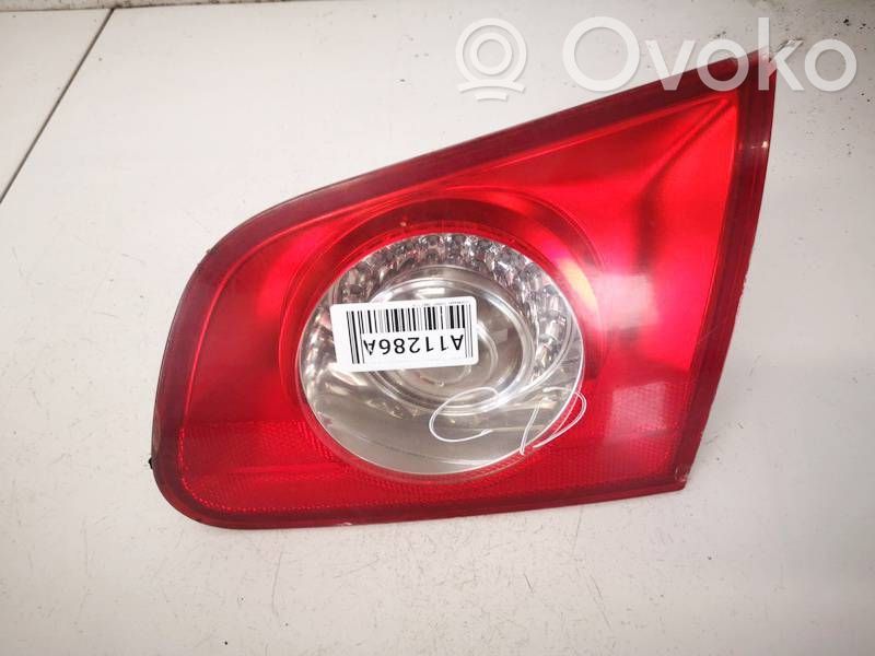 Volkswagen PASSAT B6 Luci posteriori del portellone del bagagliaio