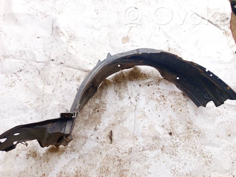 Toyota Corolla Verso AR10 Nadkole przednie