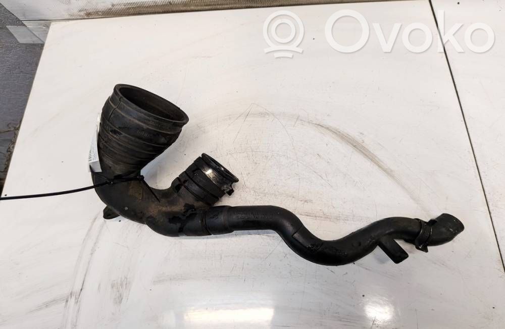 Audi A4 S4 B5 8D Tubo di aspirazione dell’aria 