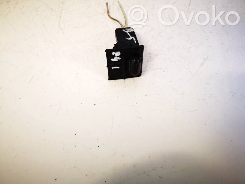 Volkswagen PASSAT B5 Sensor 