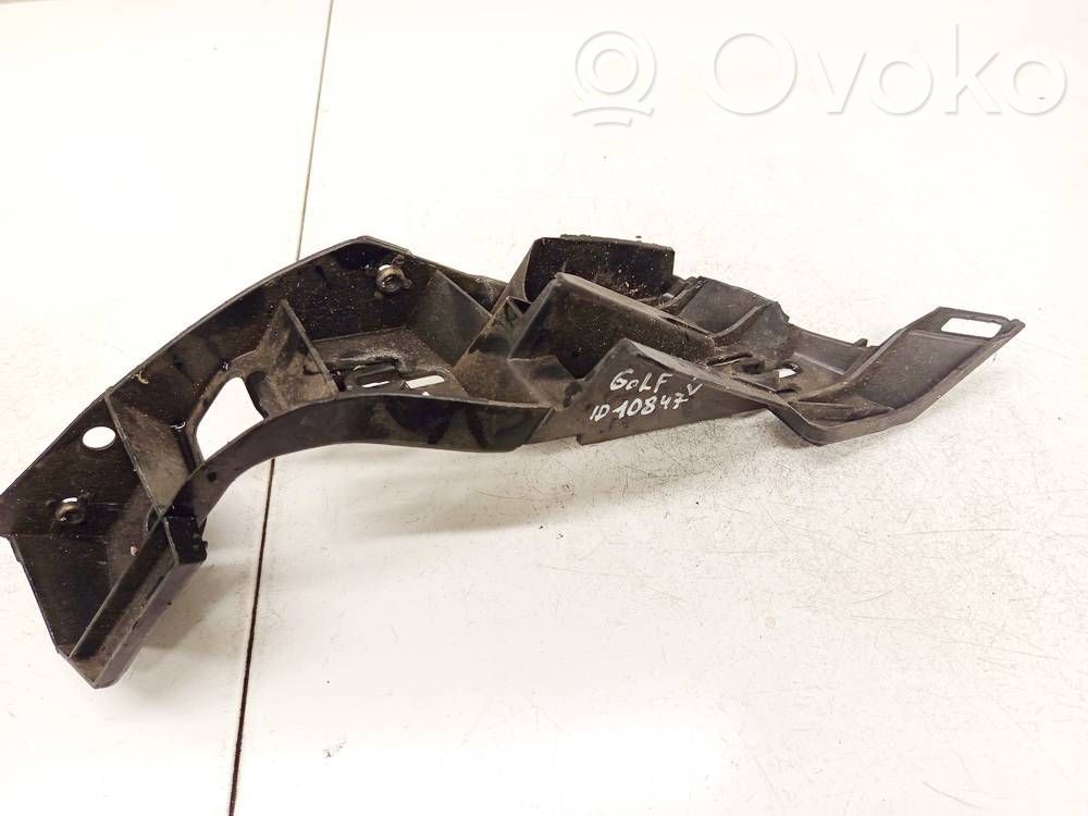 Volkswagen Golf V Support de pare-chocs arrière