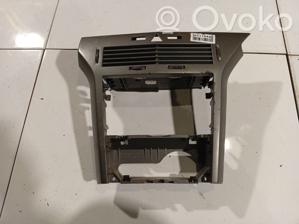 Opel Astra H Grilă ventilație centrală 