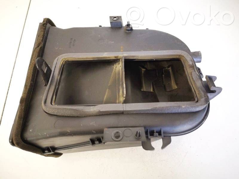 Volkswagen Golf IV Ilmanoton kanavan osa 