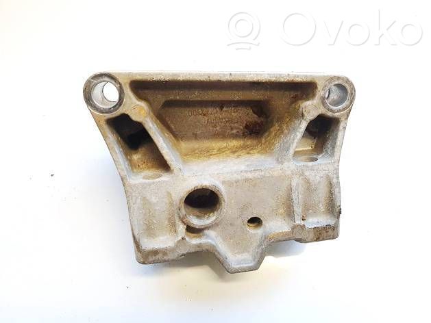 Skoda Octavia Mk2 (1Z) Supporto di montaggio del motore (usato)