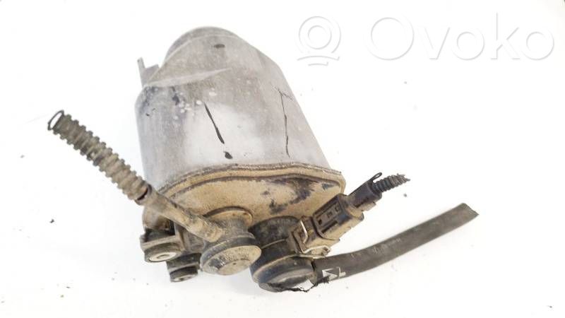 Volkswagen Golf IV Serbatoio a carbone attivo per il recupero vapori carburante 
