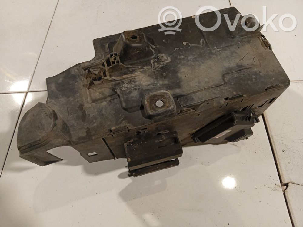 Saab 9-3 Ver2 Support boîte de batterie