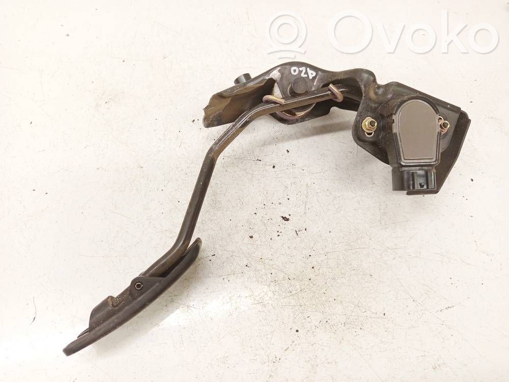 Toyota Avensis T250 Pedale dell’acceleratore