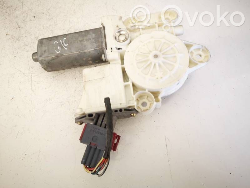 Toyota Avensis T250 Motorino alzacristalli della portiera posteriore