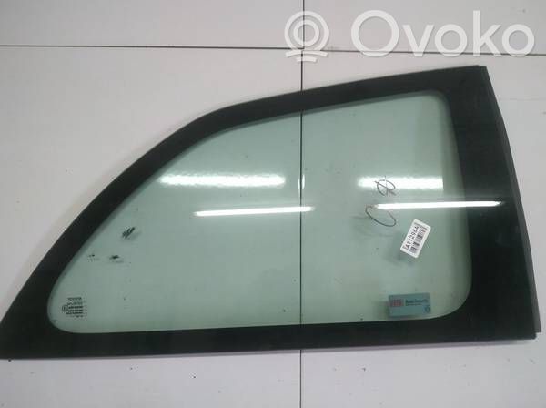 Toyota Yaris Geam lateral spate