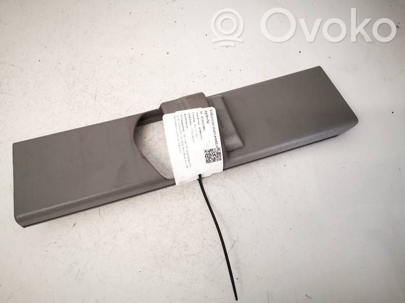 Mercedes-Benz Sprinter W906 Rivestimento montante (B) (superiore)