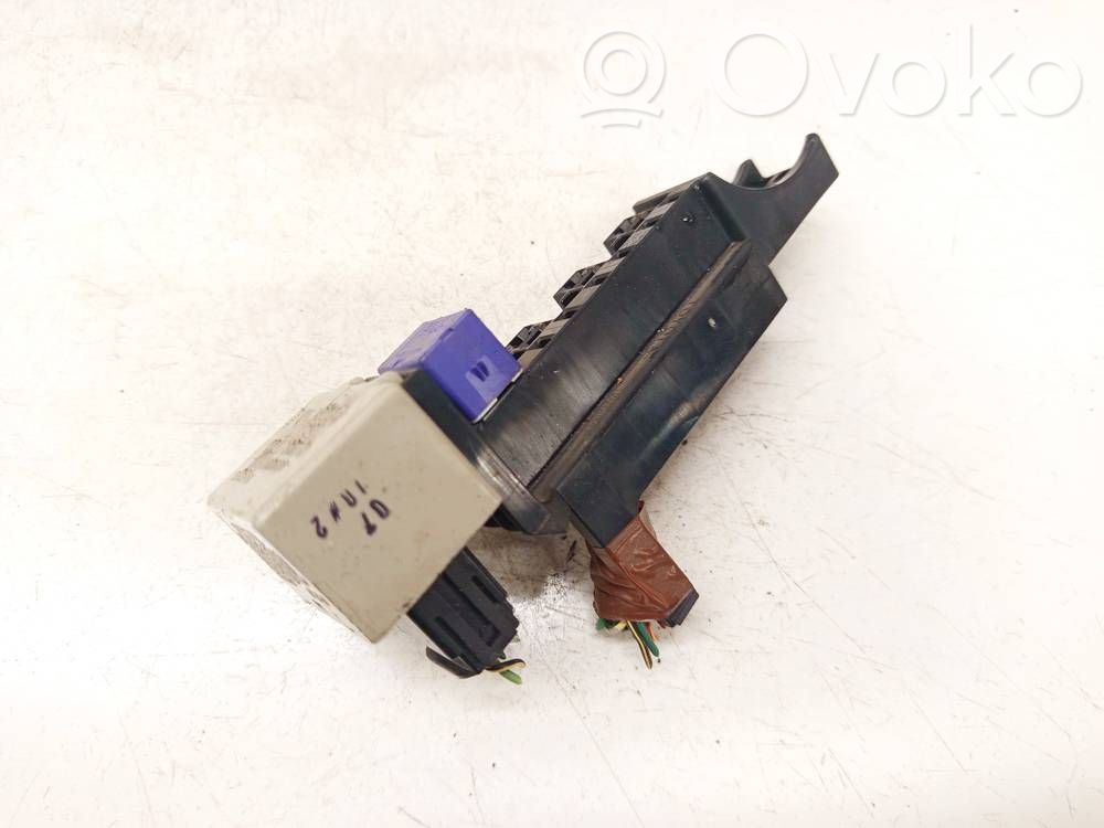 Toyota Avensis T250 Set scatola dei fusibili 