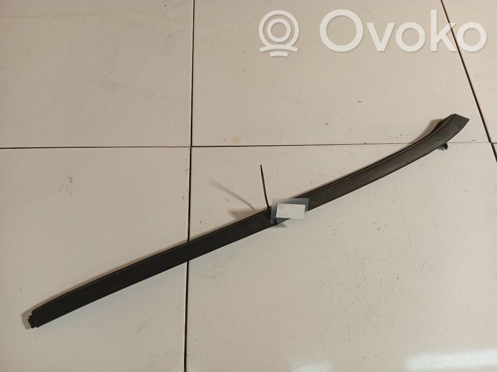 Opel Astra J Ornament parbriz 