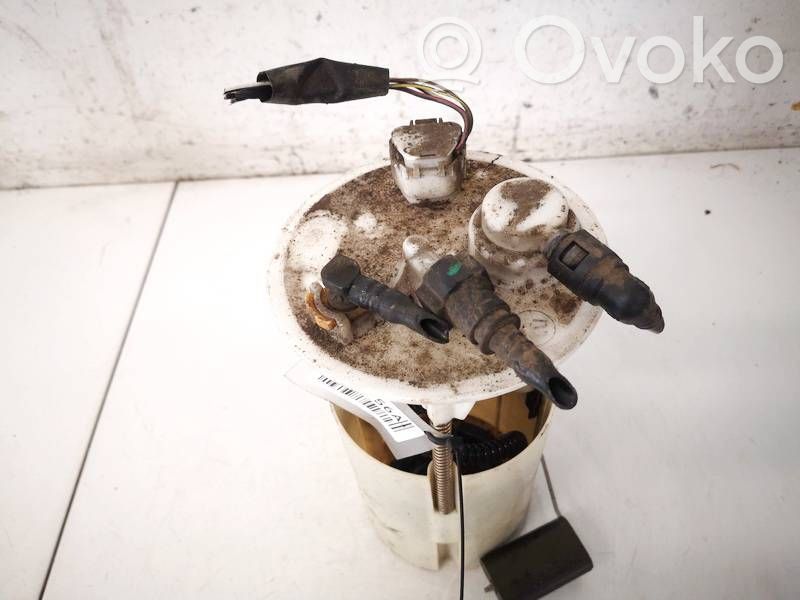 Toyota Corolla E120 E130 Czujnik poziomu paliwa 