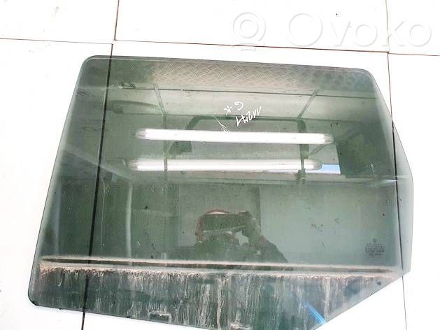 Jeep Grand Cherokee (WK) Takaoven ikkunalasi