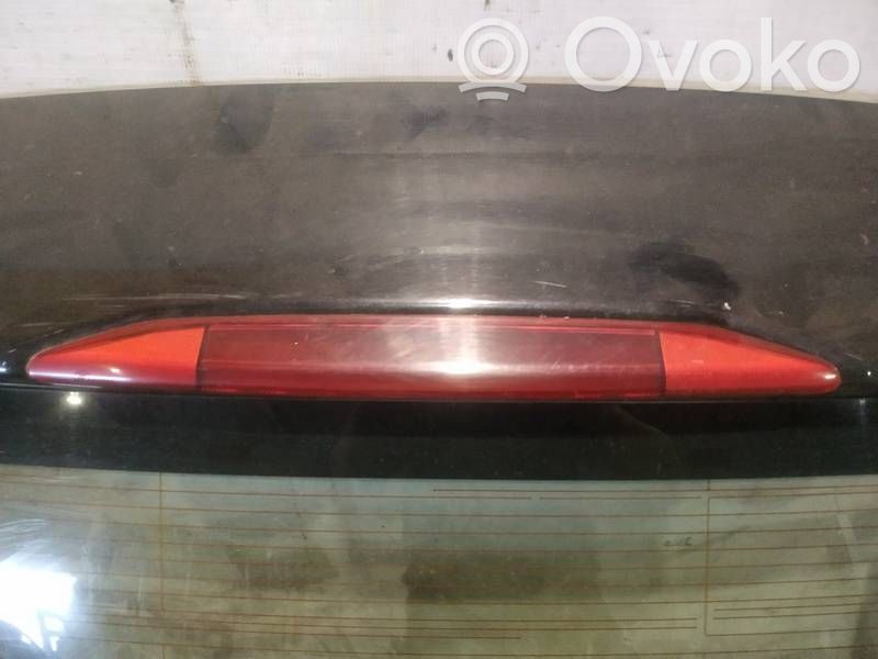 Subaru Legacy Troisième feu stop