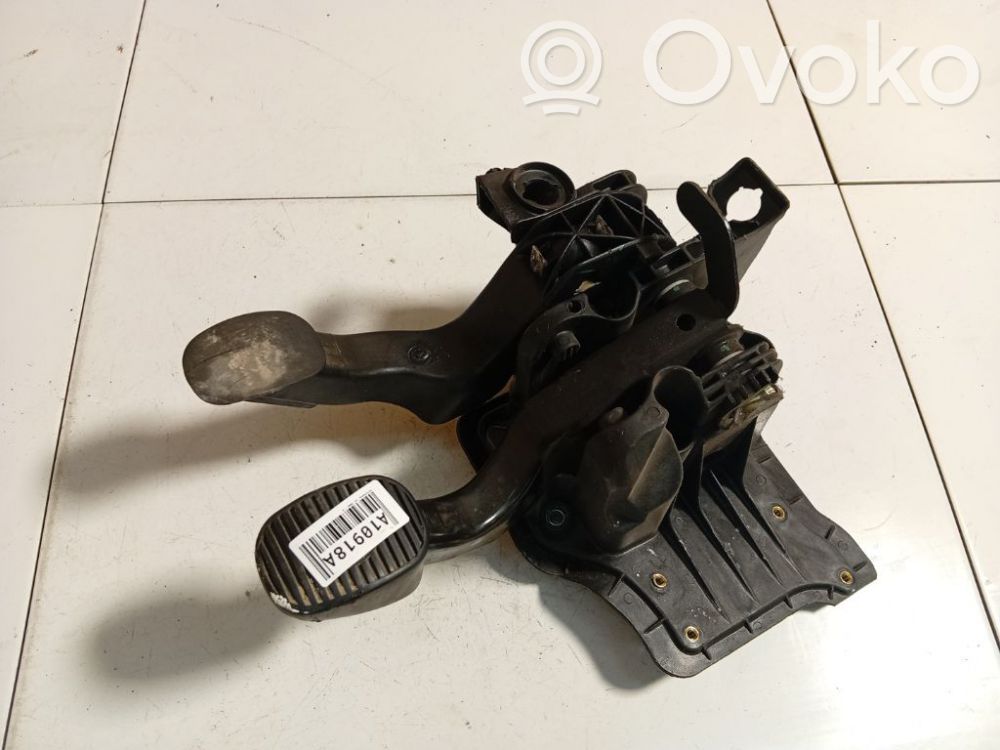 Alfa Romeo 147 Pedał hamulca 
