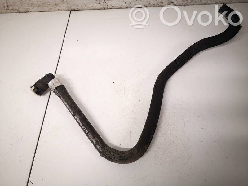 Volvo V70 Tubo flessibile del liquido di raffreddamento del motore 