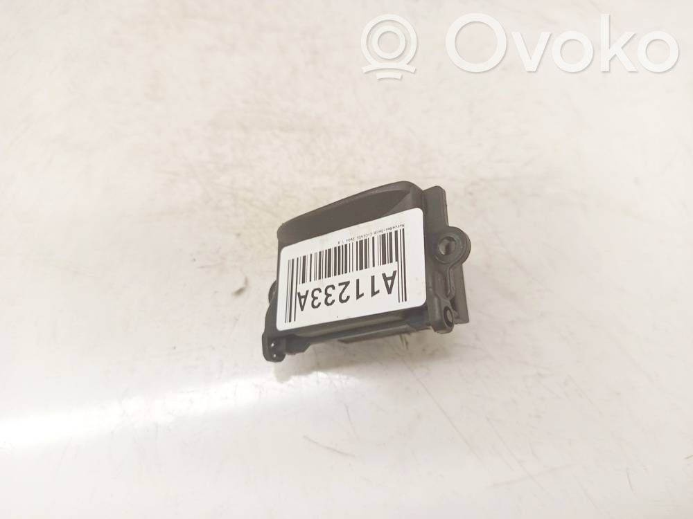 Sensor   2025402373,2025402373,9670281
