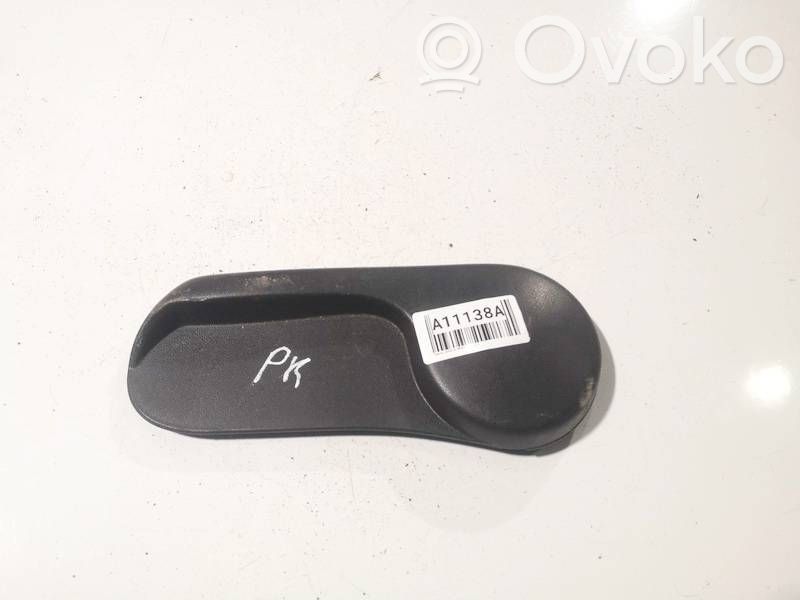 Toyota Corolla Verso AR10 Rivestimento inferiore laterale del sedile posteriore 