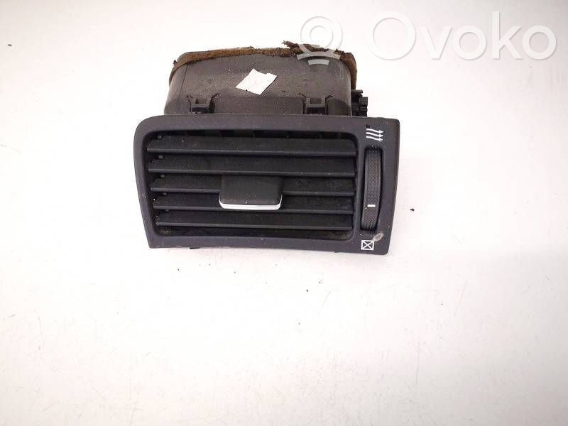 Toyota Avensis T250 Grille d'aération centrale 