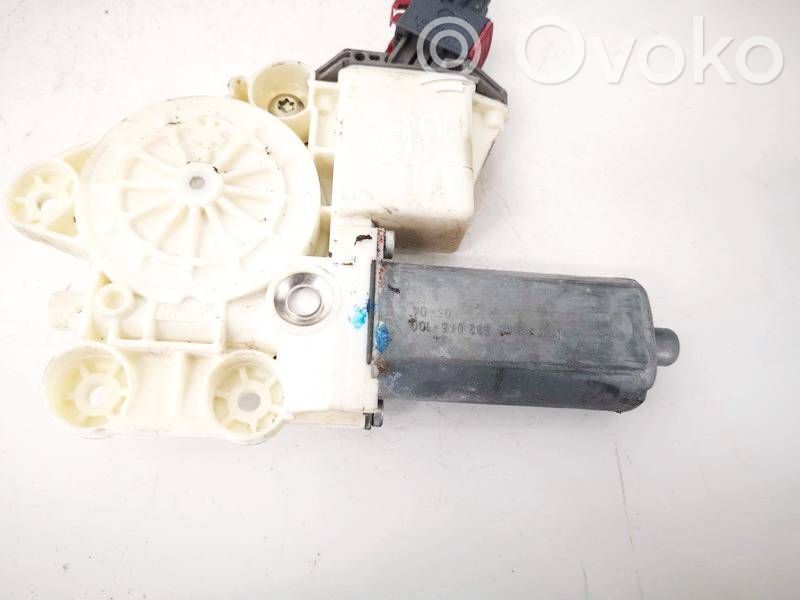 Toyota Avensis T250 Motorino alzacristalli della portiera posteriore