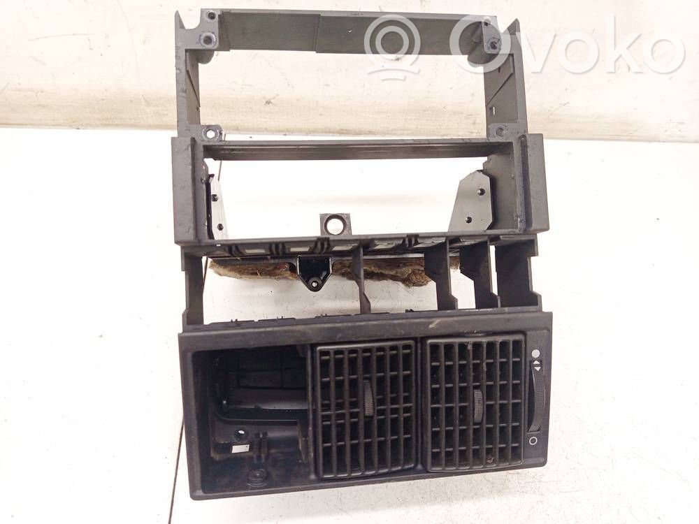 Audi 80 90 S2 B4 Grilă ventilație centrală 