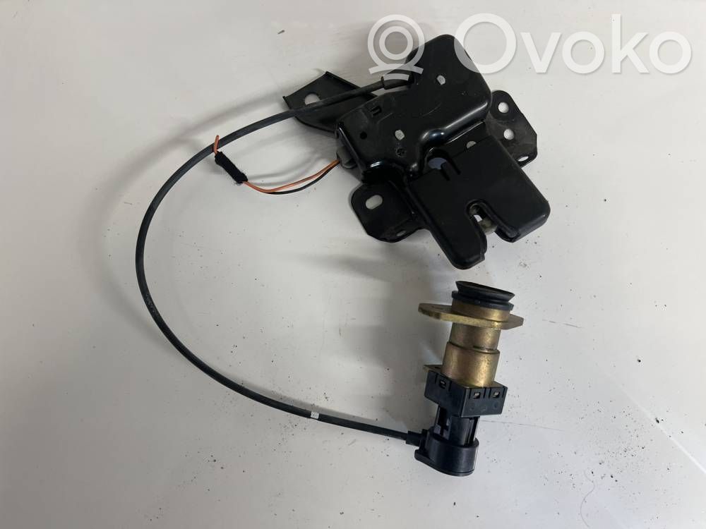 Jaguar S-Type Tailgate/trunk/boot lock/catch/latch 