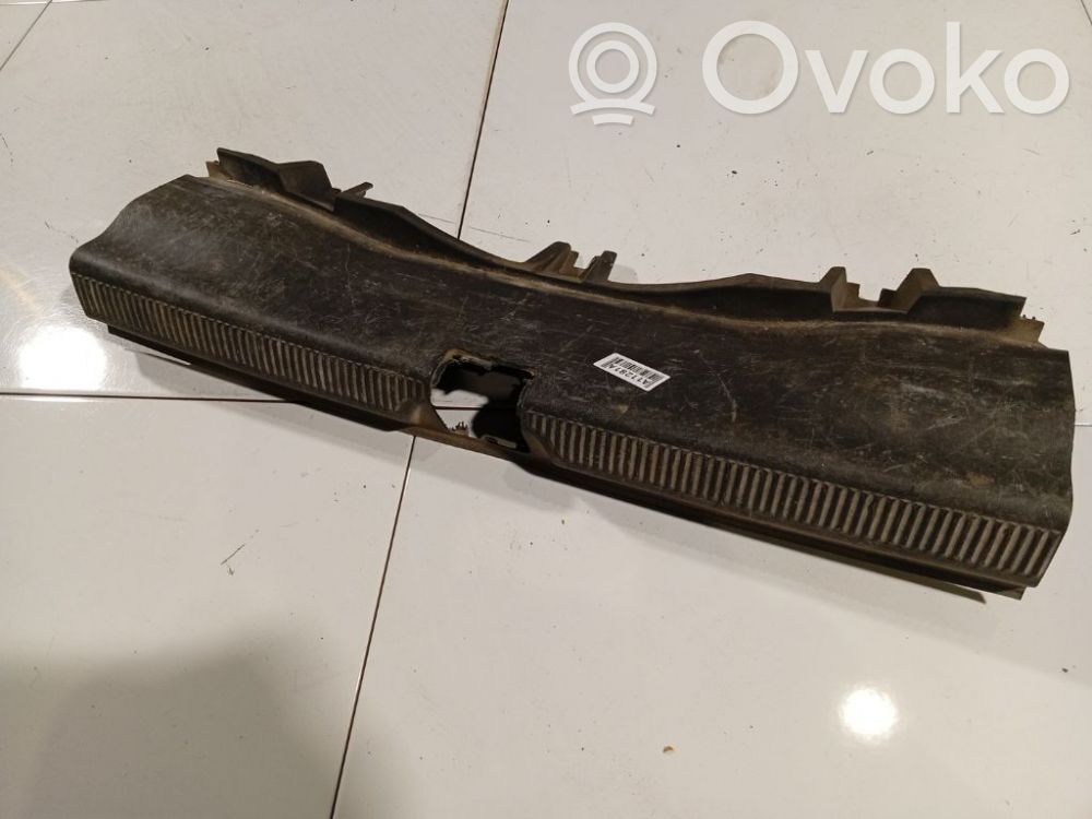 Skoda Octavia Mk2 (1Z) Inne elementy wykończenia bagażnika