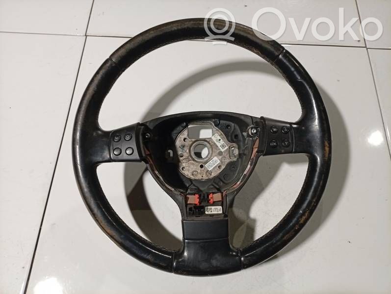 Skoda Fabia Mk1 (6Y) Volant 