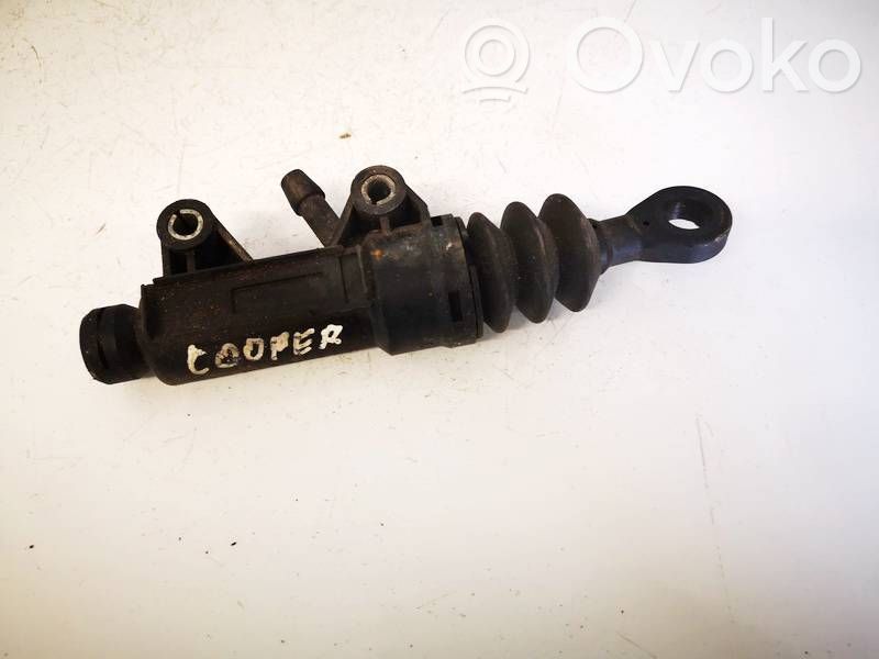 BMW 5 GT F07 Cilindro maestro de embrague 