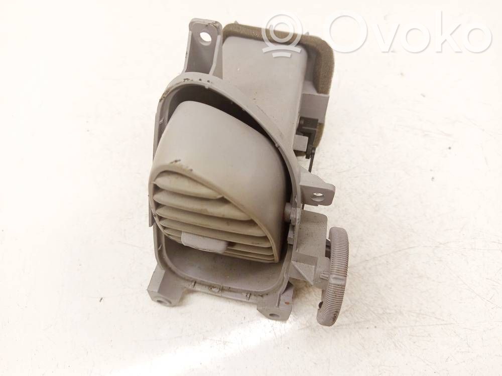 Nissan Almera Tino Grilă ventilație centrală