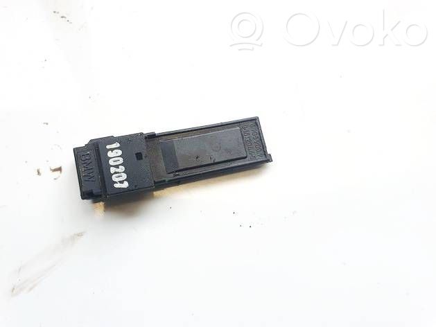 BMW 3 E90 E91 Cita veida sensors 