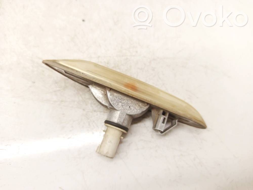 BMW 3 E46 Front fender indicator light 