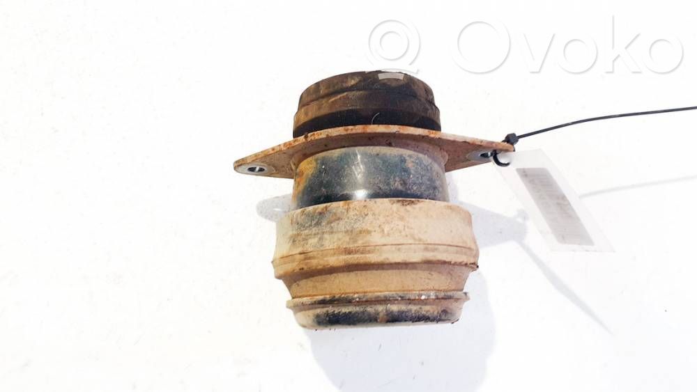 Volkswagen Caddy Suport tampon motor 
