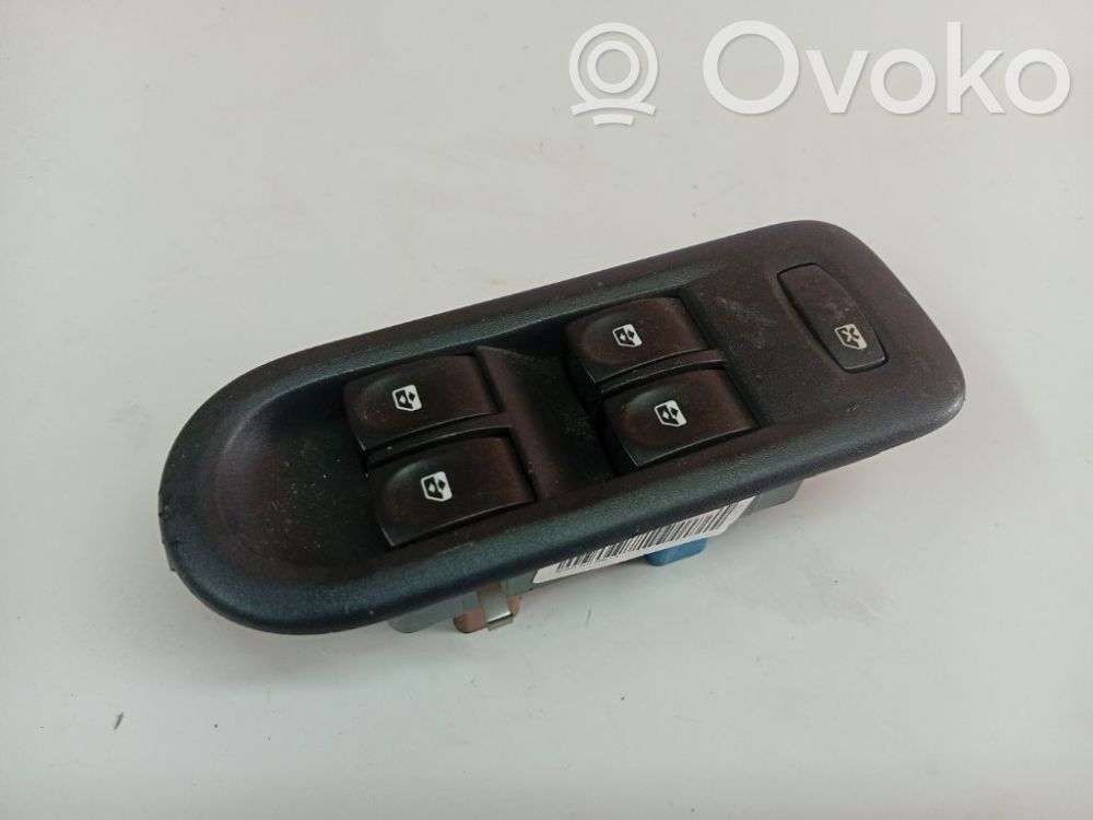 Renault Clio III Comutator comandă geamuri electrice 