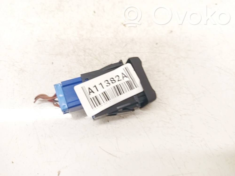 Seat heating switch   M26306A,M26306A