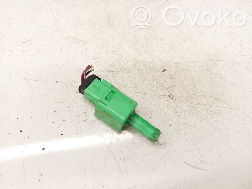Toyota Avensis T270 Interruttore del pedale del freno 