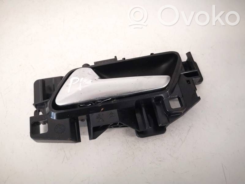 Opel Astra L Manecilla interna puerta delantera 