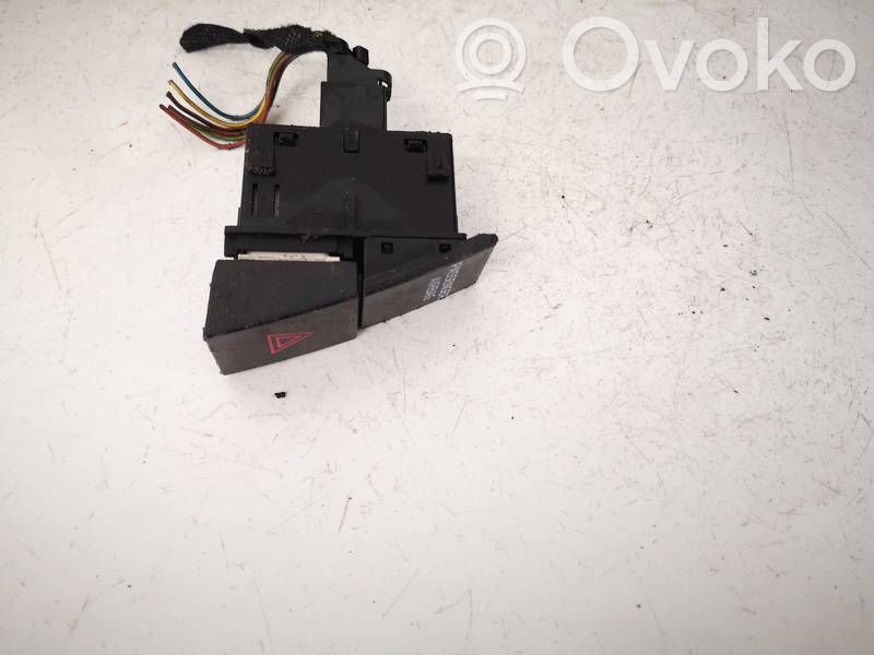 Skoda Octavia Mk3 (5E) Botón interruptor de luz de peligro 