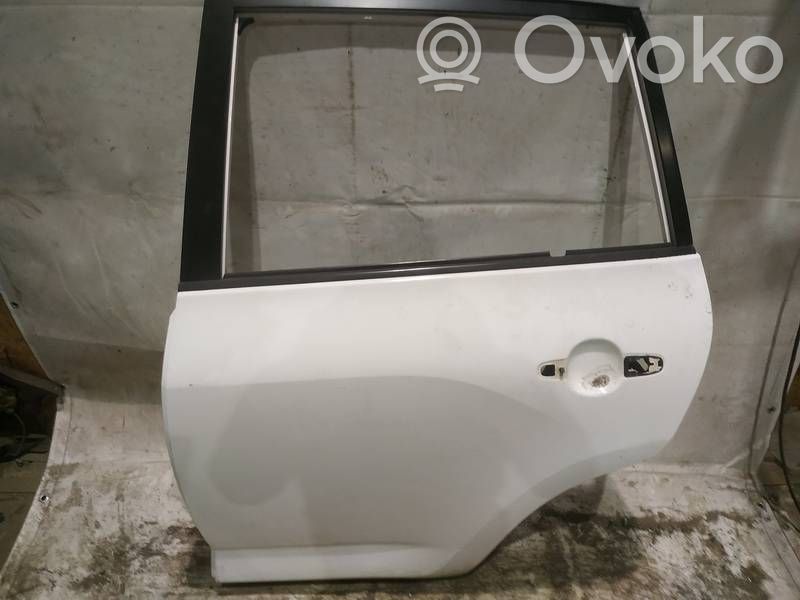 Toyota RAV 4 (XA30) Portiera posteriore 