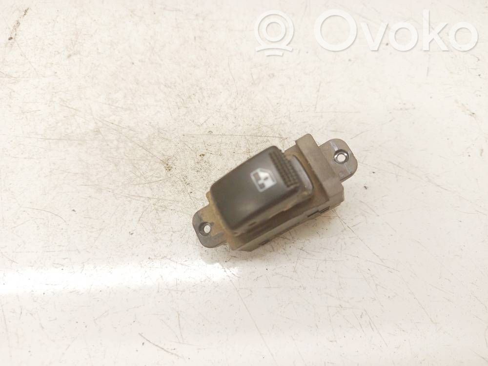 Interrupteur commade lève-vitre   935782D000,935782D000