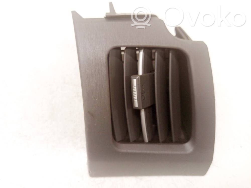 Toyota Prius (XW30) Grilă ventilație centrală 