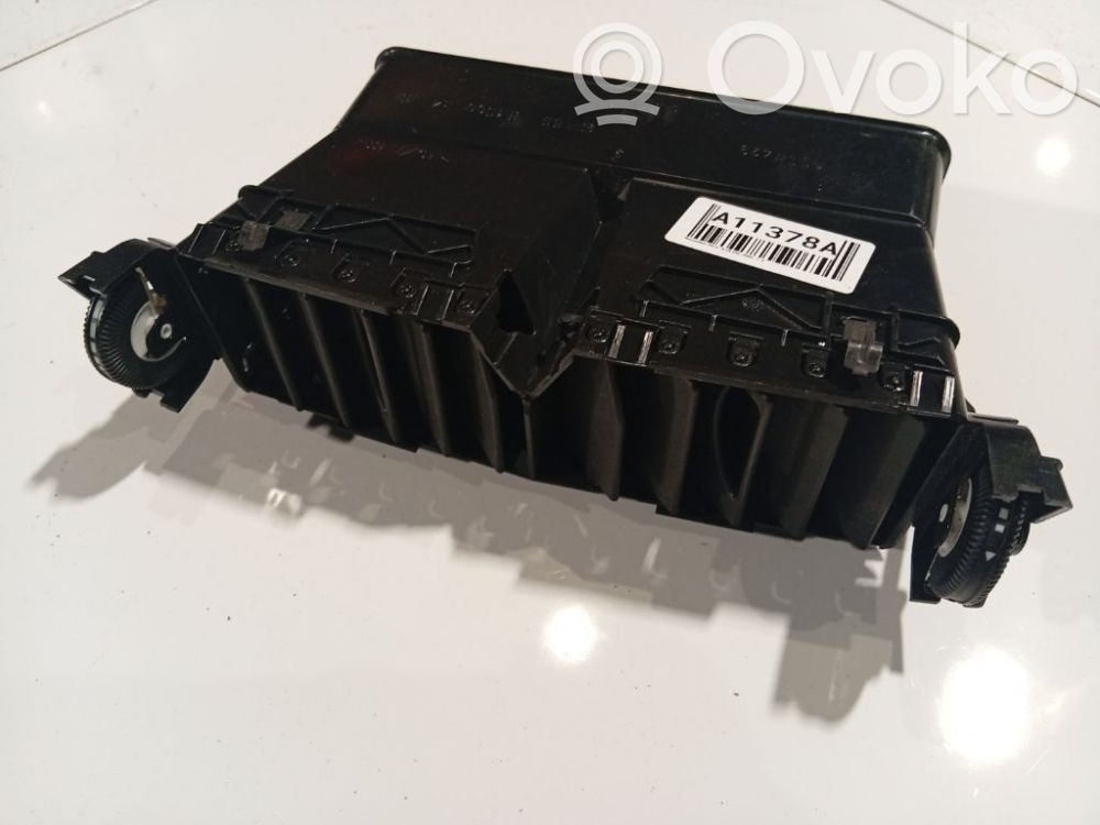 Mercedes-Benz A W169 Grilă ventilație centrală