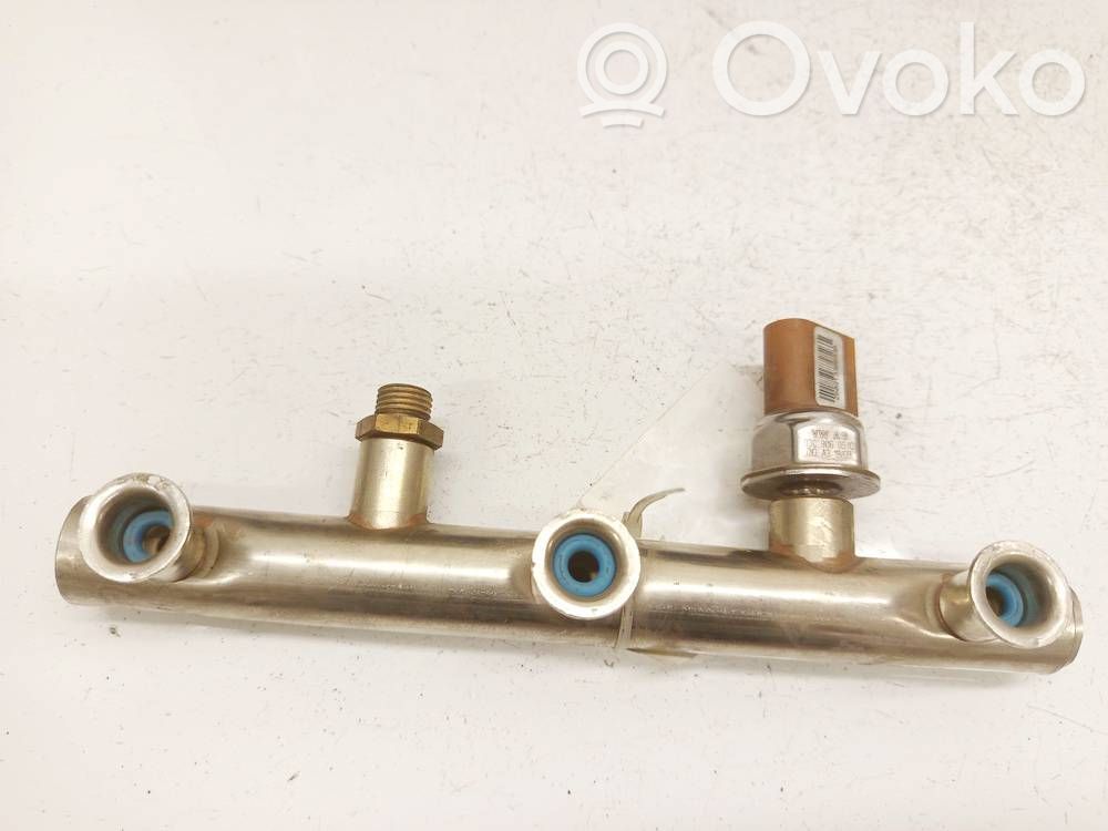 Audi A4 S4 B8 8K Linea principale tubo carburante 