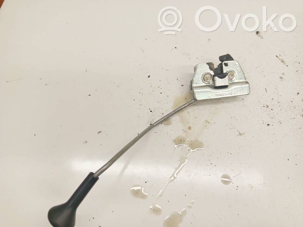 Gatillo de cierre del asiento trasero
