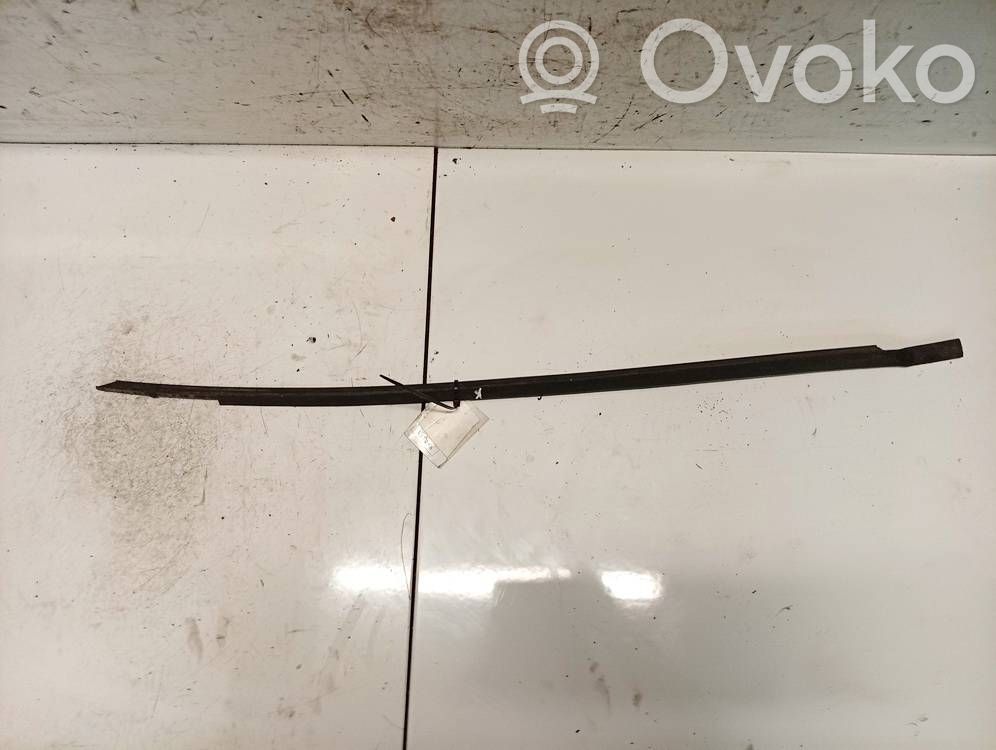 Volkswagen PASSAT B5 Rivestimento parabrezza