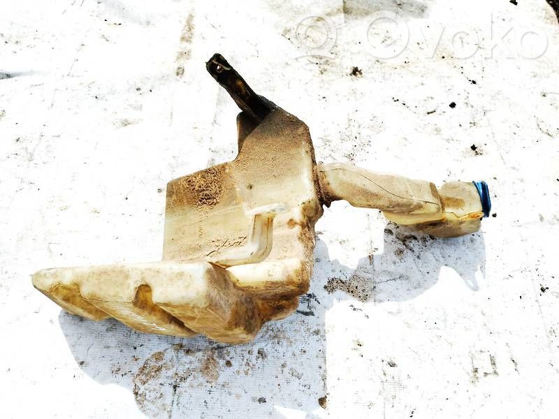 Volkswagen PASSAT B5.5 Réservoir de liquide lave-glace