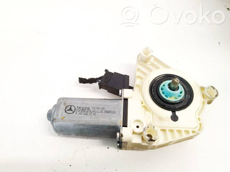 Mercedes-Benz B W245 Silnik regulatora szyby drzwi przednich