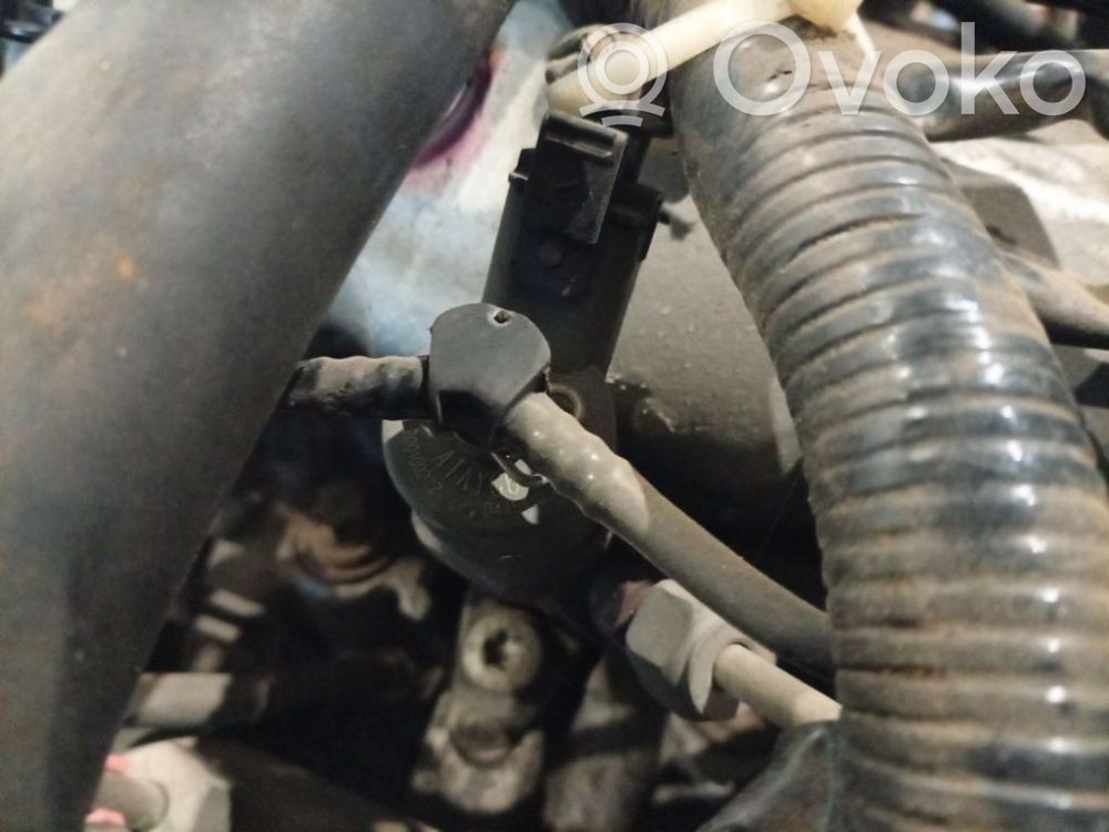 Inyector de combustible   8200100272,8200100272,8200100272
