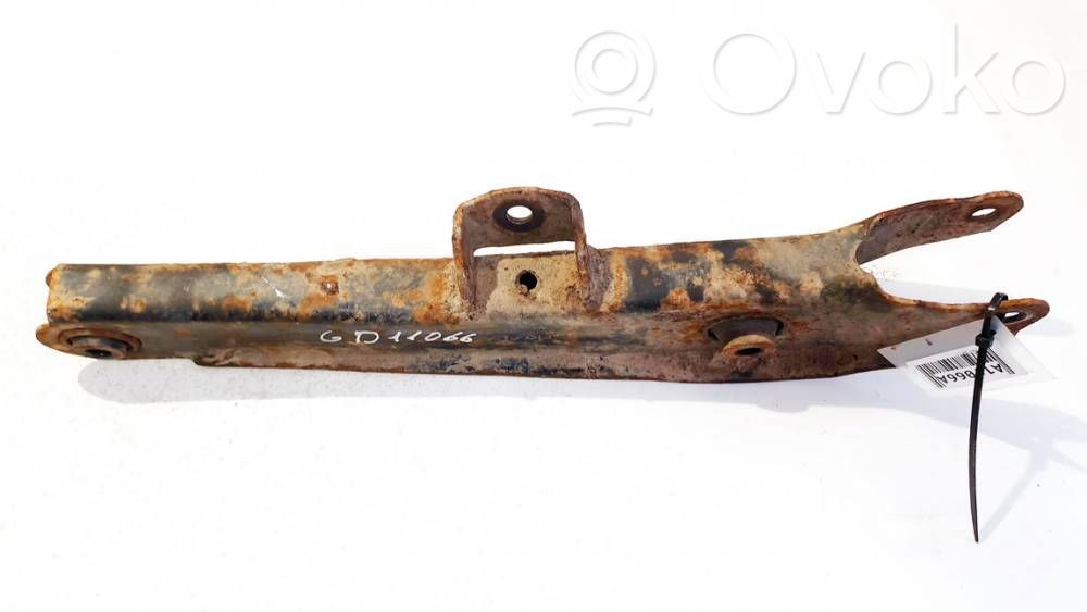Rear upper control arm/wishbone